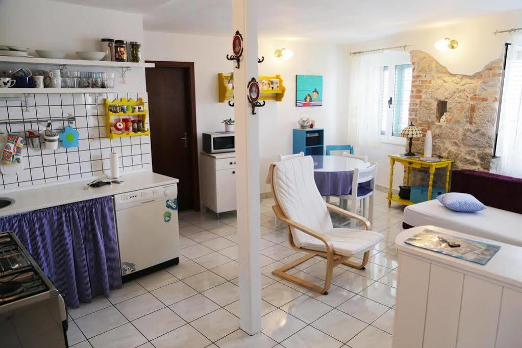 Apartment Pina Spalato Esterno foto